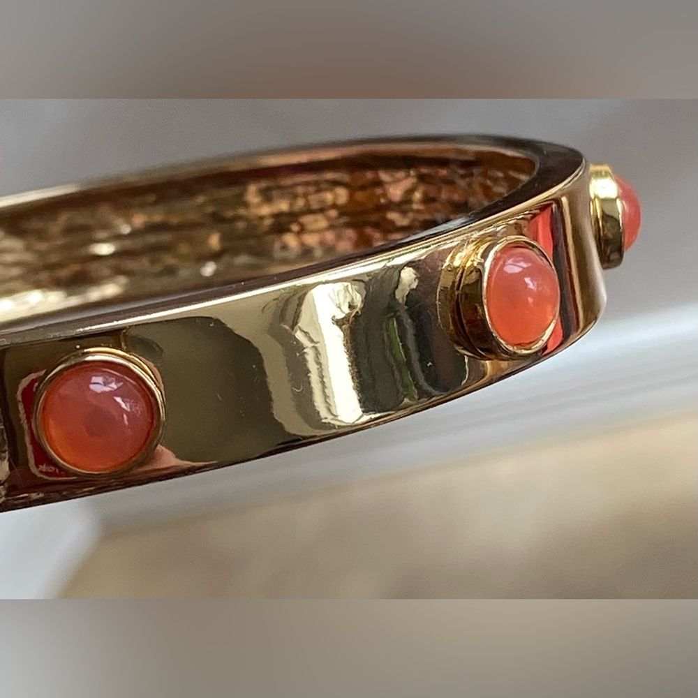 NEW GOLDTONE BANGLE BRACELET WITH COLORFUL ACCENTS - Picture 11 of 16